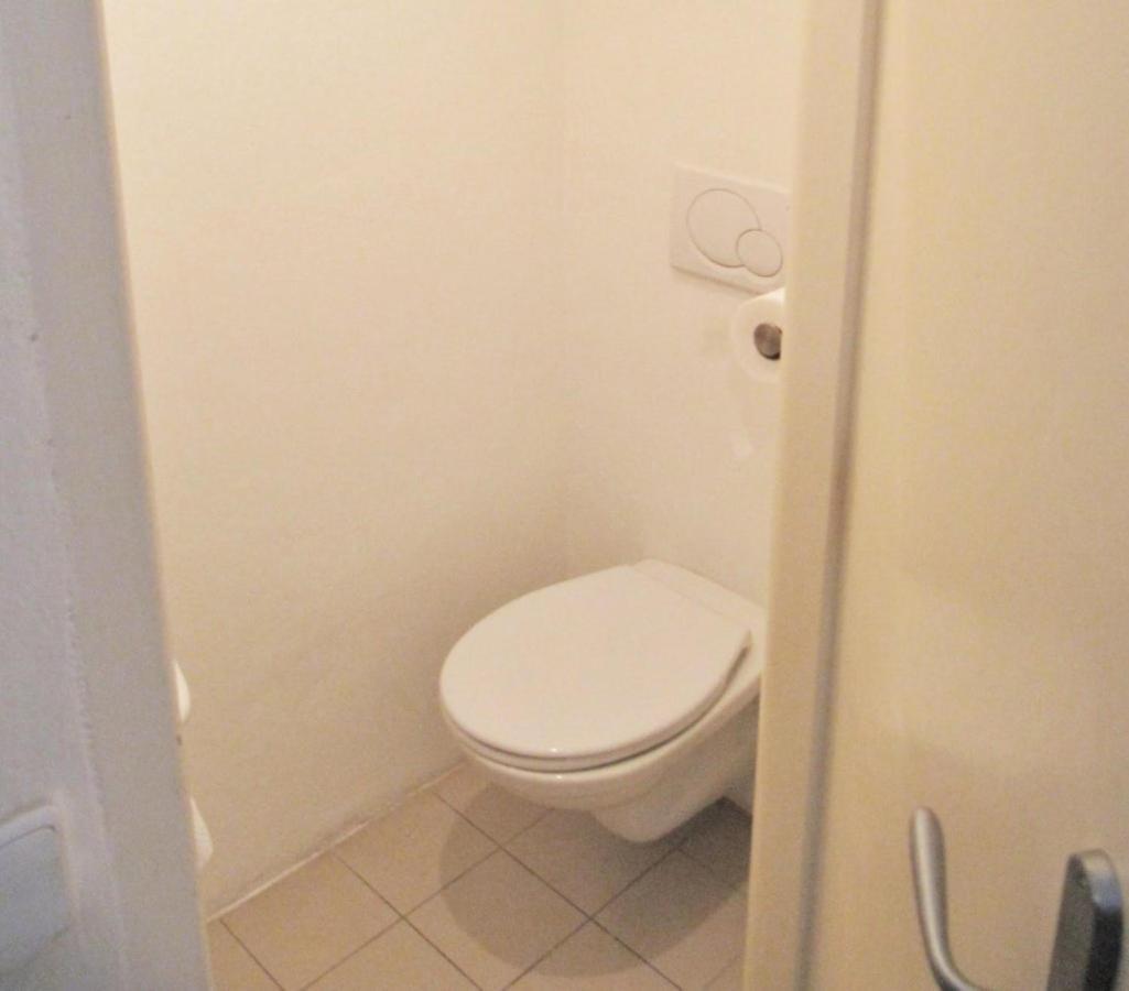 Apartman Old Centre - Rybarska Brana Братислава Экстерьер фото