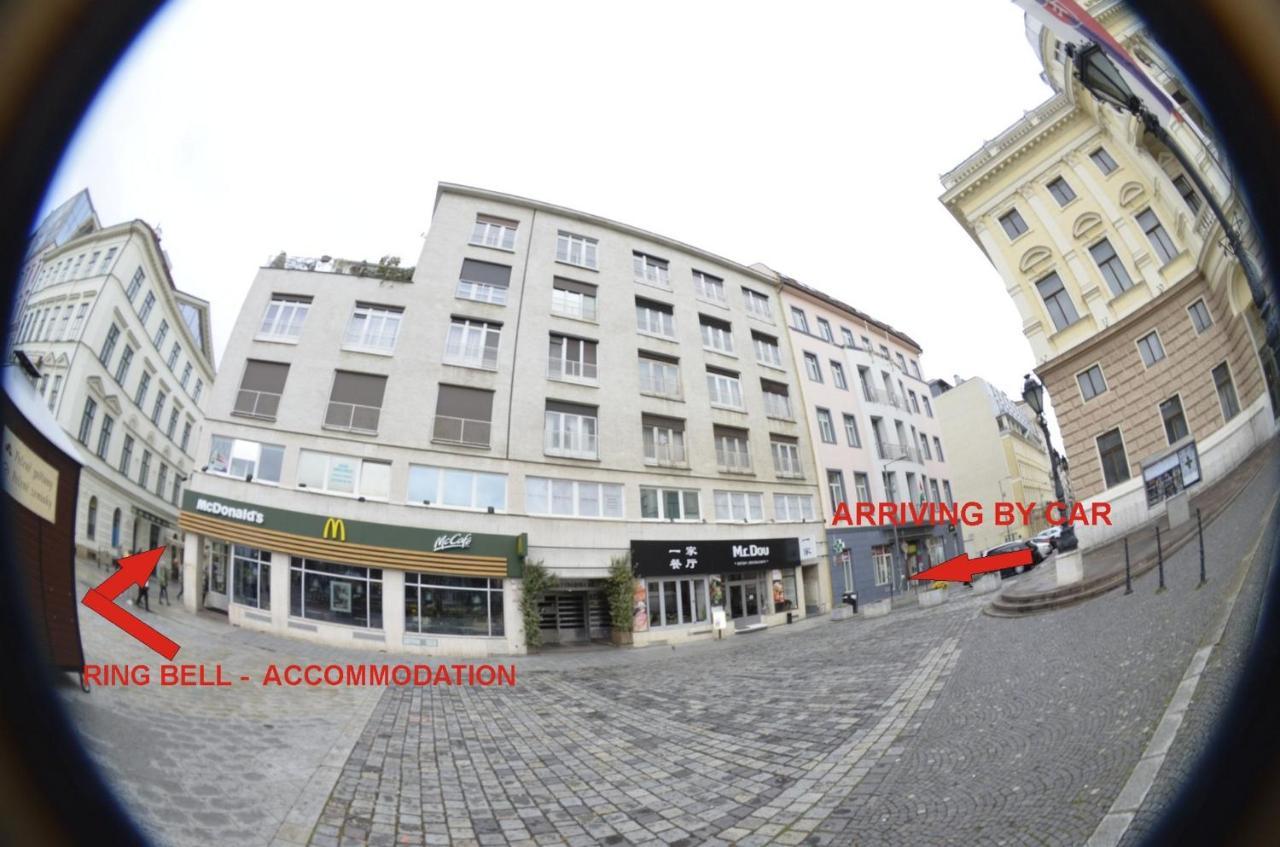 Apartman Old Centre - Rybarska Brana Братислава Экстерьер фото